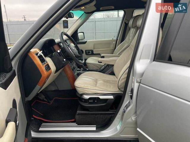 Серый Ленд Ровер Рендж Ровер, объемом двигателя 2.9 л и пробегом 300 тыс. км за 7999 $, фото 59 на Automoto.ua