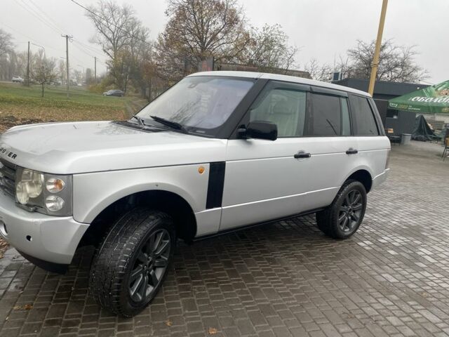 Сірий Ленд Ровер Рендж Ровер, об'ємом двигуна 3 л та пробігом 300 тис. км за 7200 $, фото 2 на Automoto.ua