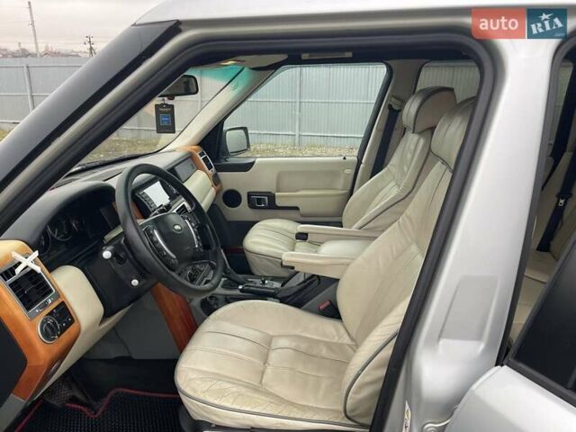 Серый Ленд Ровер Рендж Ровер, объемом двигателя 2.9 л и пробегом 300 тыс. км за 7999 $, фото 58 на Automoto.ua