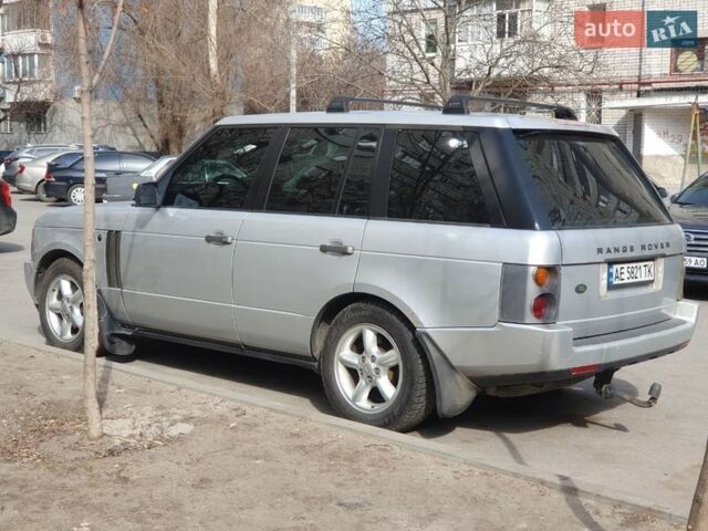 Серый Ленд Ровер Рендж Ровер, объемом двигателя 2.9 л и пробегом 300 тыс. км за 9000 $, фото 3 на Automoto.ua