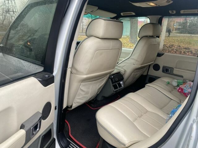 Сірий Ленд Ровер Рендж Ровер, об'ємом двигуна 3 л та пробігом 300 тис. км за 7200 $, фото 9 на Automoto.ua