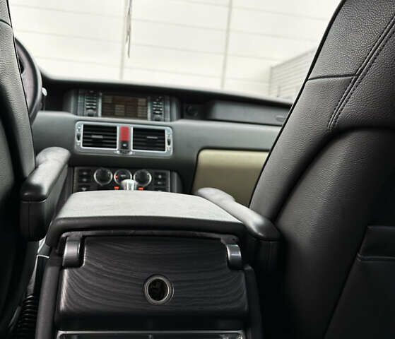 Серый Ленд Ровер Рендж Ровер, объемом двигателя 3 л и пробегом 250 тыс. км за 9600 $, фото 7 на Automoto.ua