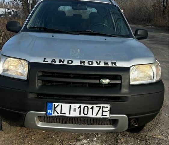 Серый Ленд Ровер Рендж Ровер, объемом двигателя 2 л и пробегом 250 тыс. км за 3000 $, фото 2 на Automoto.ua