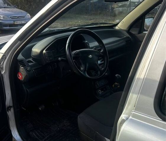 Серый Ленд Ровер Рендж Ровер, объемом двигателя 2 л и пробегом 250 тыс. км за 3000 $, фото 6 на Automoto.ua