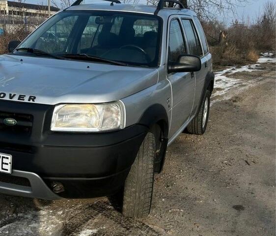 Серый Ленд Ровер Рендж Ровер, объемом двигателя 2 л и пробегом 250 тыс. км за 3000 $, фото 1 на Automoto.ua