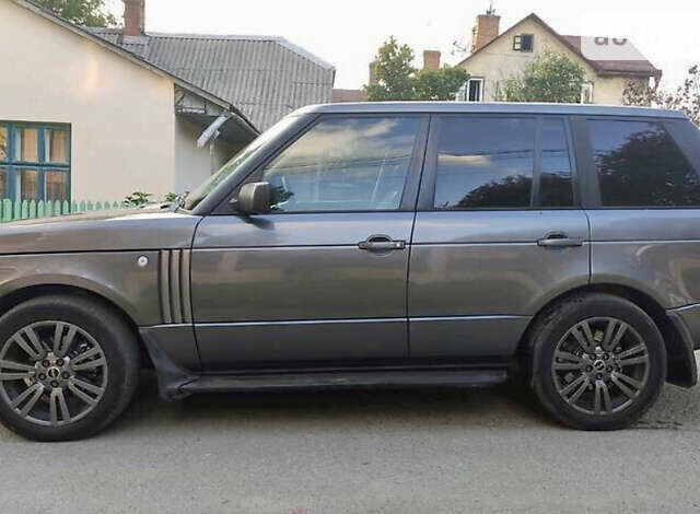Серый Ленд Ровер Рендж Ровер, объемом двигателя 3 л и пробегом 250 тыс. км за 9600 $, фото 2 на Automoto.ua
