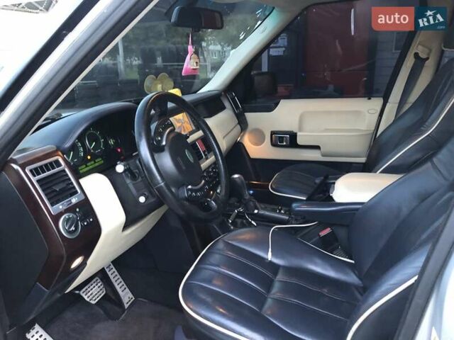 Сірий Ленд Ровер Рендж Ровер, об'ємом двигуна 4.4 л та пробігом 290 тис. км за 9555 $, фото 2 на Automoto.ua