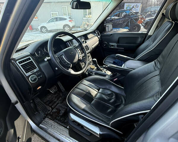 Ленд Ровер Рендж Ровер 2005 в Киеве на Automoto.ua Серый Ленд Ровер Рендж Ровер, объемом двигателя 4.2 л и пробегом 202 тыс. км за 9647 $, фото 6 на Automoto.ua