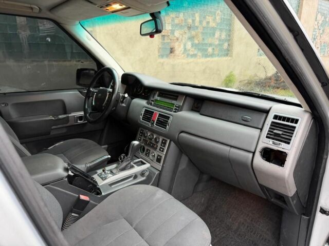 Сірий Ленд Ровер Рендж Ровер, об'ємом двигуна 3 л та пробігом 340 тис. км за 4800 $, фото 6 на Automoto.ua