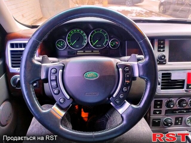 Серый Ленд Ровер Рендж Ровер, объемом двигателя 4.4 л и пробегом 233 тыс. км за 9500 $, фото 9 на Automoto.ua