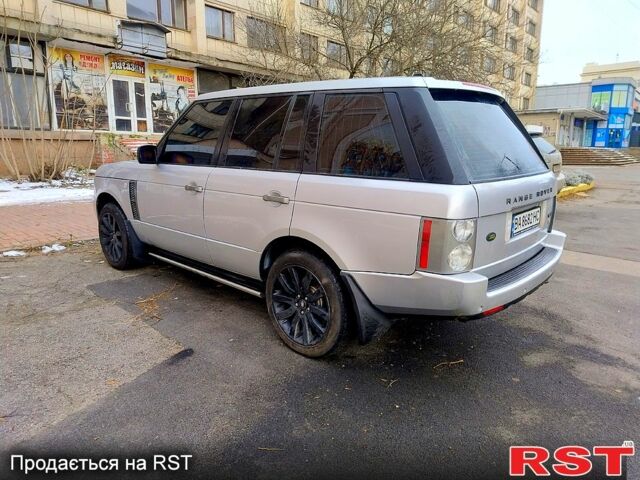 Серый Ленд Ровер Рендж Ровер, объемом двигателя 4.4 л и пробегом 233 тыс. км за 9500 $, фото 4 на Automoto.ua