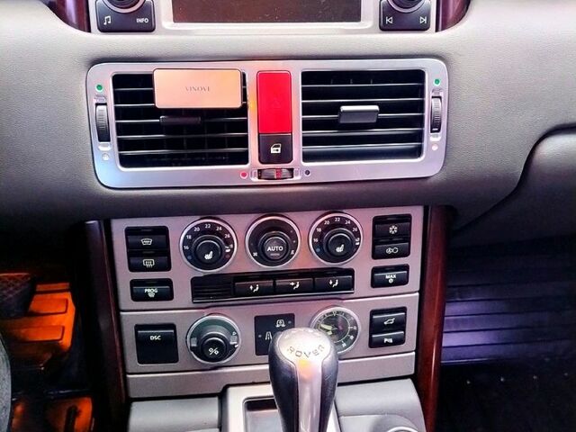 Серый Ленд Ровер Рендж Ровер, объемом двигателя 4.4 л и пробегом 233 тыс. км за 9500 $, фото 10 на Automoto.ua