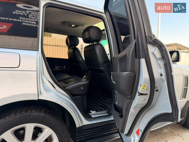 Сірий Ленд Ровер Рендж Ровер, об'ємом двигуна 4.2 л та пробігом 312 тис. км за 8500 $, фото 22 на Automoto.ua