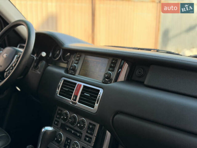 Сірий Ленд Ровер Рендж Ровер, об'ємом двигуна 4.2 л та пробігом 312 тис. км за 8500 $, фото 28 на Automoto.ua