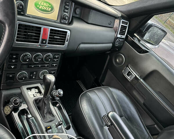 Сірий Ленд Ровер Рендж Ровер, об'ємом двигуна 4.2 л та пробігом 189 тис. км за 10500 $, фото 16 на Automoto.ua