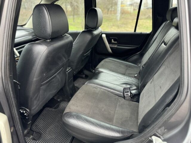 Серый Ленд Ровер Рендж Ровер, объемом двигателя 2 л и пробегом 245 тыс. км за 3350 $, фото 6 на Automoto.ua