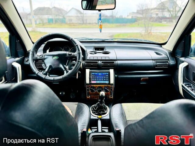 Серый Ленд Ровер Рендж Ровер, объемом двигателя 2 л и пробегом 245 тыс. км за 3350 $, фото 5 на Automoto.ua