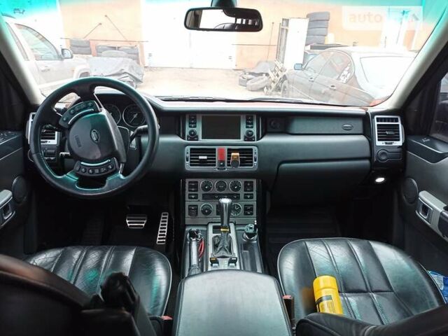 Сірий Ленд Ровер Рендж Ровер, об'ємом двигуна 4.2 л та пробігом 290 тис. км за 9600 $, фото 20 на Automoto.ua