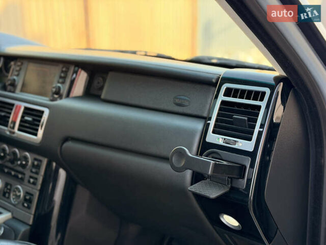 Сірий Ленд Ровер Рендж Ровер, об'ємом двигуна 4.2 л та пробігом 312 тис. км за 8500 $, фото 27 на Automoto.ua