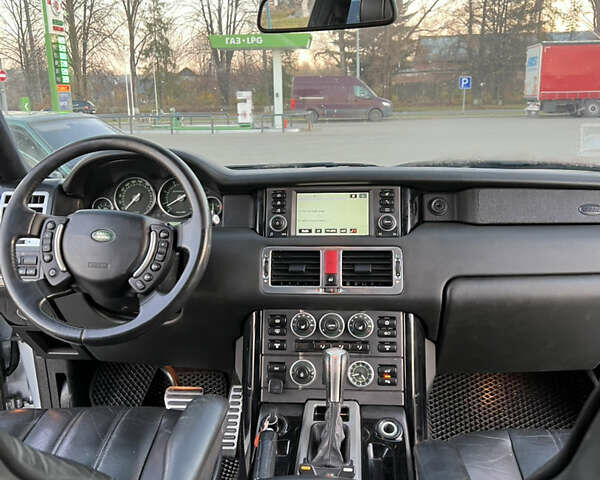 Сірий Ленд Ровер Рендж Ровер, об'ємом двигуна 4.2 л та пробігом 188 тис. км за 9999 $, фото 11 на Automoto.ua