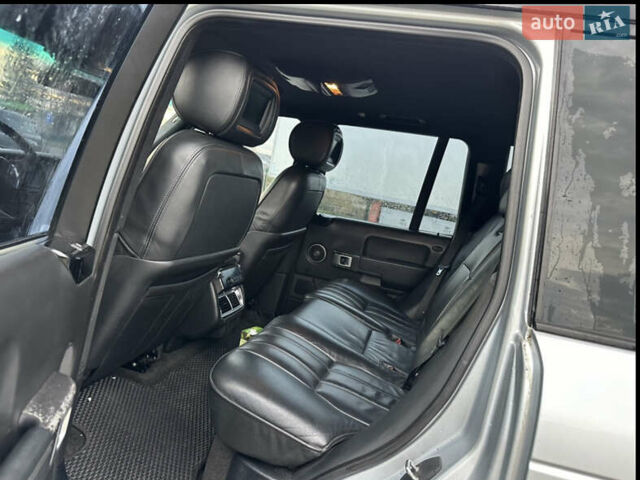 Сірий Ленд Ровер Рендж Ровер, об'ємом двигуна 4.2 л та пробігом 198 тис. км за 9200 $, фото 17 на Automoto.ua