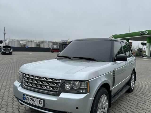 Серый Ленд Ровер Рендж Ровер, объемом двигателя 4.2 л и пробегом 188 тыс. км за 10500 $, фото 1 на Automoto.ua