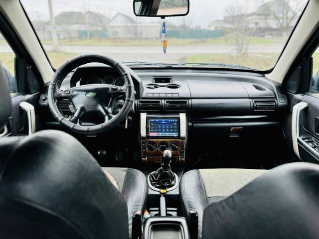 Серый Ленд Ровер Рендж Ровер, объемом двигателя 2 л и пробегом 245 тыс. км за 3350 $, фото 5 на Automoto.ua