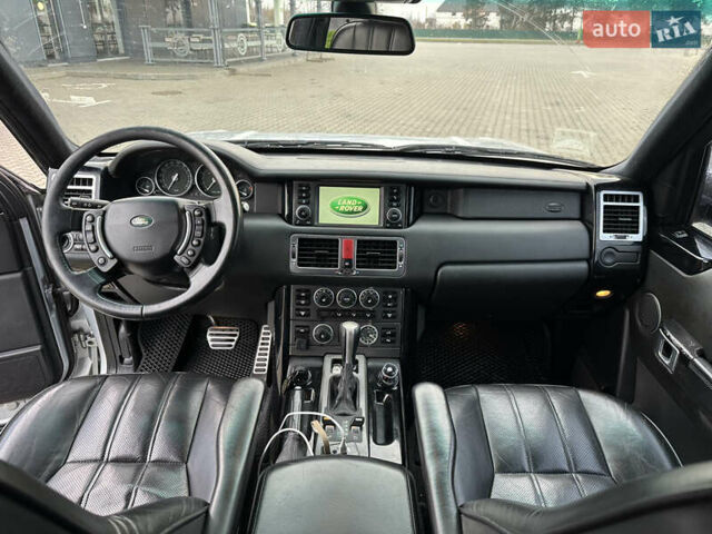 Сірий Ленд Ровер Рендж Ровер, об'ємом двигуна 4.2 л та пробігом 189 тис. км за 10500 $, фото 17 на Automoto.ua