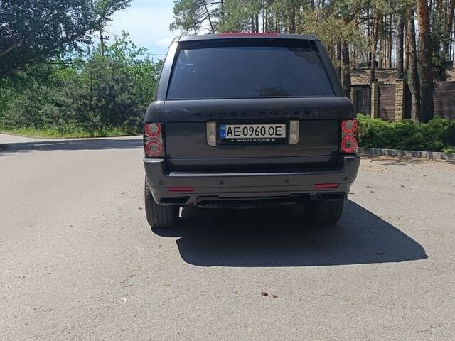 Сірий Ленд Ровер Рендж Ровер, об'ємом двигуна 4.4 л та пробігом 139 тис. км за 9000 $, фото 6 на Automoto.ua