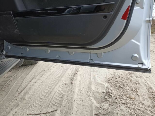 Серый Ленд Ровер Рендж Ровер, объемом двигателя 4.2 л и пробегом 290 тыс. км за 7999 $, фото 8 на Automoto.ua