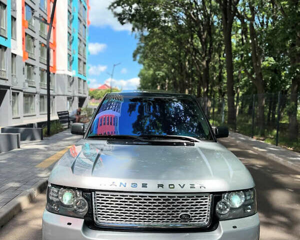 Серый Ленд Ровер Рендж Ровер, объемом двигателя 4.2 л и пробегом 223 тыс. км за 15000 $, фото 1 на Automoto.ua