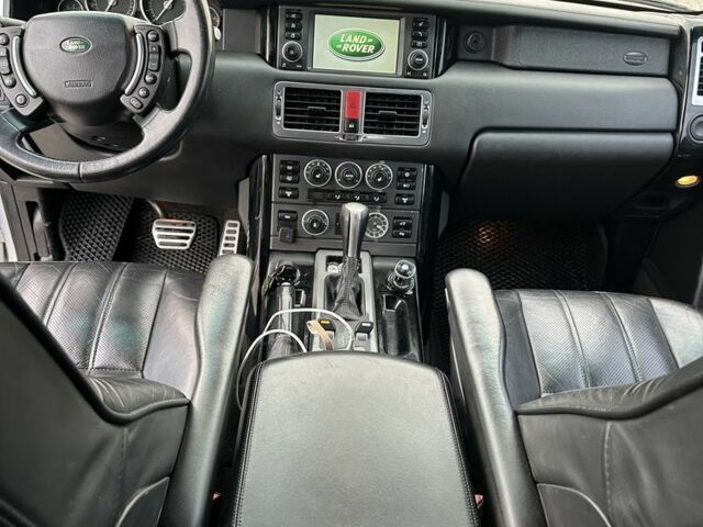 Серый Ленд Ровер Рендж Ровер, объемом двигателя 4.2 л и пробегом 188 тыс. км за 10500 $, фото 19 на Automoto.ua