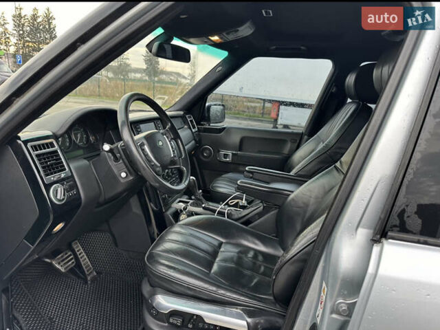 Сірий Ленд Ровер Рендж Ровер, об'ємом двигуна 4.2 л та пробігом 198 тис. км за 9200 $, фото 16 на Automoto.ua