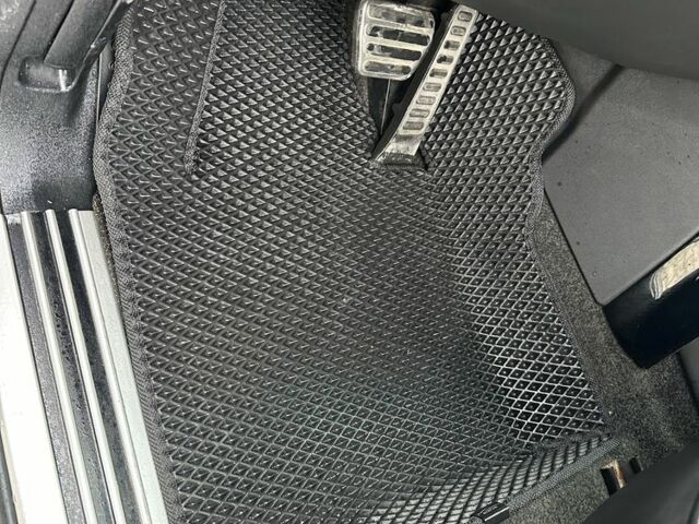 Серый Ленд Ровер Рендж Ровер, объемом двигателя 4.2 л и пробегом 188 тыс. км за 10500 $, фото 16 на Automoto.ua