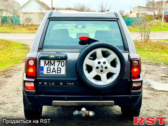 Сірий Ленд Ровер Рендж Ровер, об'ємом двигуна 2 л та пробігом 245 тис. км за 3350 $, фото 4 на Automoto.ua