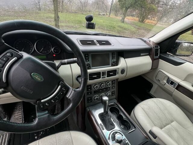 Серый Ленд Ровер Рендж Ровер, объемом двигателя 3.6 л и пробегом 287 тыс. км за 8900 $, фото 7 на Automoto.ua