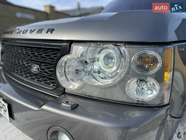 Сірий Ленд Ровер Рендж Ровер, об'ємом двигуна 4.2 л та пробігом 167 тис. км за 12000 $, фото 13 на Automoto.ua