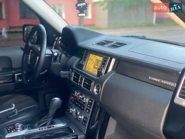 Серый Ленд Ровер Рендж Ровер, объемом двигателя 3.6 л и пробегом 330 тыс. км за 13300 $, фото 11 на Automoto.ua