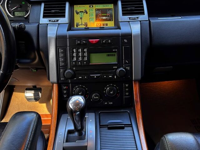 Серый Ленд Ровер Рендж Ровер, объемом двигателя 4.2 л и пробегом 215 тыс. км за 12700 $, фото 5 на Automoto.ua