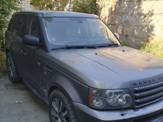 Серый Ленд Ровер Рендж Ровер, объемом двигателя 2.7 л и пробегом 400 тыс. км за 2700 $, фото 5 на Automoto.ua