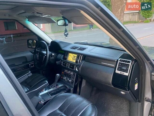 Серый Ленд Ровер Рендж Ровер, объемом двигателя 3.6 л и пробегом 330 тыс. км за 13300 $, фото 12 на Automoto.ua