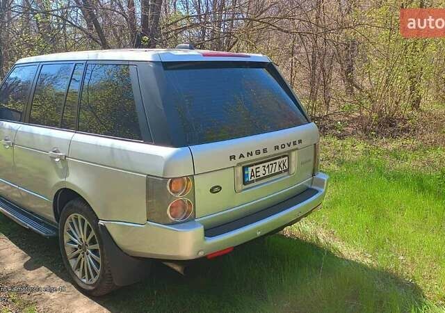 Сірий Ленд Ровер Рендж Ровер, об'ємом двигуна 4.2 л та пробігом 210 тис. км за 9000 $, фото 12 на Automoto.ua
