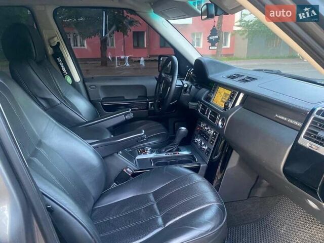 Серый Ленд Ровер Рендж Ровер, объемом двигателя 3.6 л и пробегом 330 тыс. км за 13300 $, фото 5 на Automoto.ua