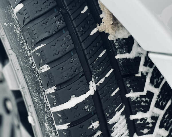 Серый Ленд Ровер Рендж Ровер, объемом двигателя 3.6 л и пробегом 250 тыс. км за 13500 $, фото 8 на Automoto.ua