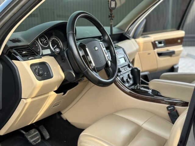 Сірий Ленд Ровер Рендж Ровер, об'ємом двигуна 3.6 л та пробігом 190 тис. км за 9999 $, фото 6 на Automoto.ua