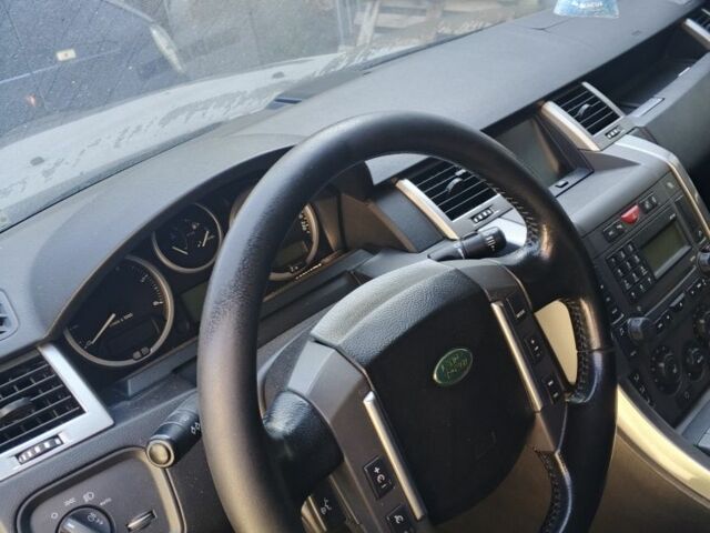 Серый Ленд Ровер Рендж Ровер, объемом двигателя 2.7 л и пробегом 400 тыс. км за 2700 $, фото 4 на Automoto.ua