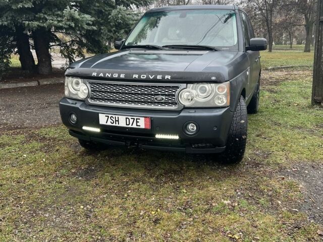 Серый Ленд Ровер Рендж Ровер, объемом двигателя 3.6 л и пробегом 287 тыс. км за 8900 $, фото 1 на Automoto.ua