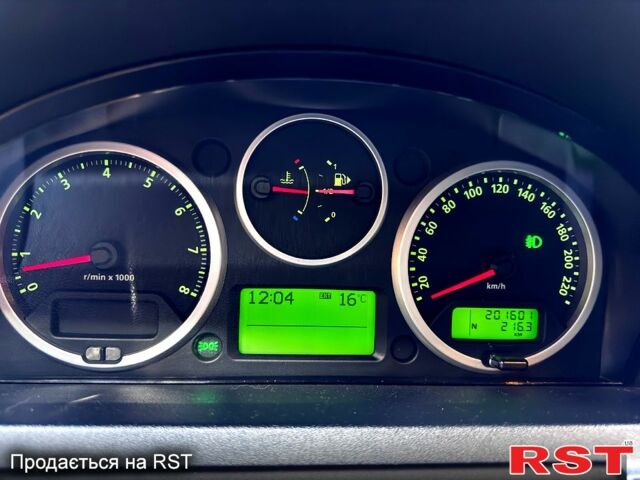 Серый Ленд Ровер Рендж Ровер, объемом двигателя 4.2 л и пробегом 215 тыс. км за 12700 $, фото 6 на Automoto.ua