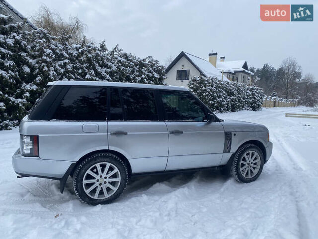 Серый Ленд Ровер Рендж Ровер, объемом двигателя 4.4 л и пробегом 198 тыс. км за 12000 $, фото 5 на Automoto.ua