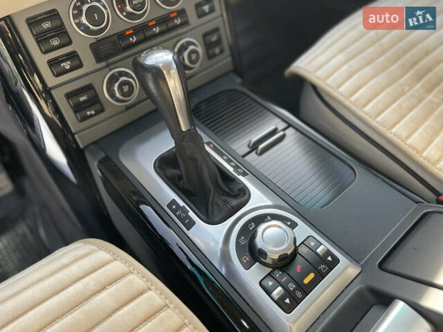 Сірий Ленд Ровер Рендж Ровер, об'ємом двигуна 4.2 л та пробігом 167 тис. км за 12000 $, фото 10 на Automoto.ua